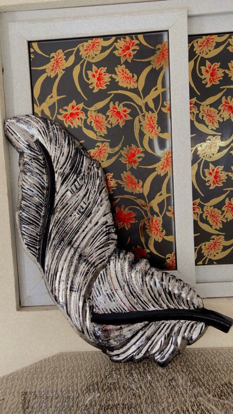 Luminous Silver-Grey Feather Wall Art – LED Glow Edition  Height: 33 Inches Width: 1.5 Feet